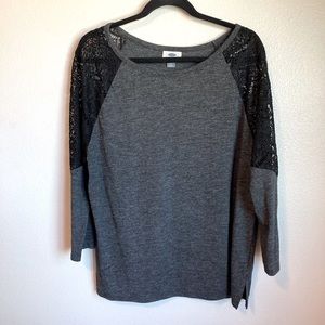 Long Sleeve shirt with lace shoulders